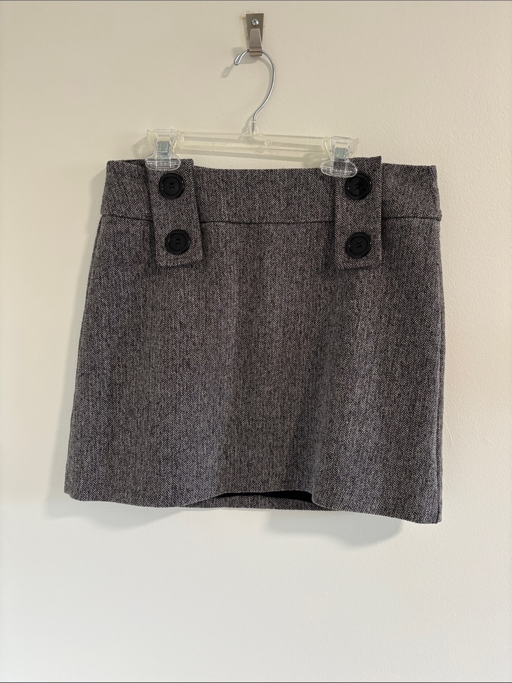 Zone Choc Classic Gray Mini Skirt with Button Strap Detail Size 7